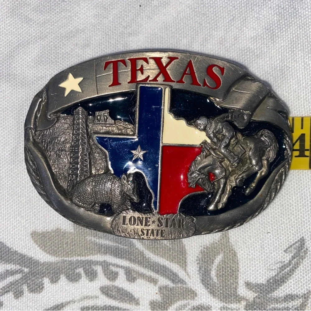 Vintage C&J Texas Lone Star State Belt Buckle 1988 CJ1496 Red White Blue USA‎